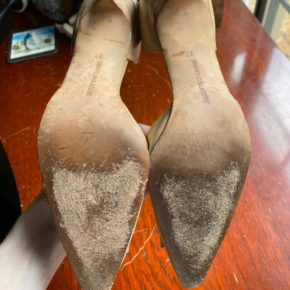 Manolo Blahnik nude heels - Picture 3 of 5